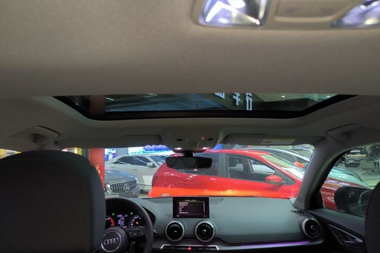 Used Audi Q2L 2022 35 TFSI Fashion Dynamic Model Headliner