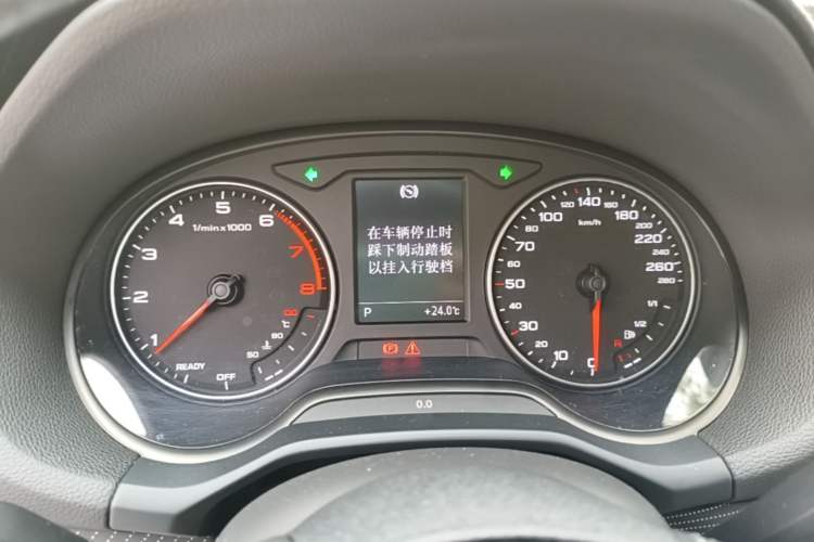 Used Audi Q2L 2022 35 TFSI Fashionable and Elegant Model Instrument Cluster