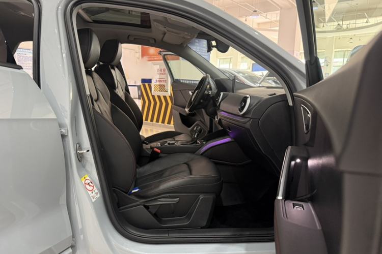 Used Audi Q2L 2022 35 TFSI Progressive Dynamic Edition Interior 10