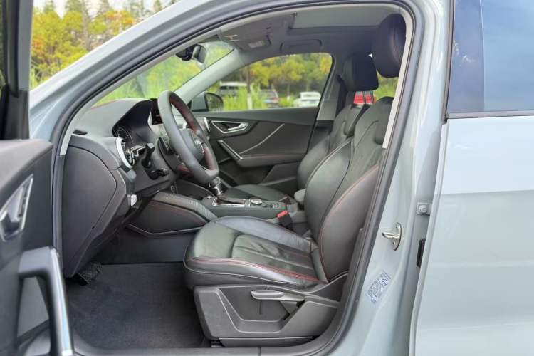 Used Audi Q2L 2022 35 TFSI Progressive Dynamic Edition Interior 2
