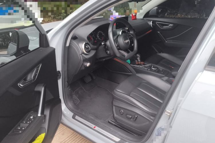 Used Audi Q2L 2022 35 TFSI Fashion Dynamic Model Interior 3