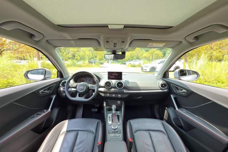 Used Audi Q2L 2022 35 TFSI Progressive Dynamic Edition Interior 3