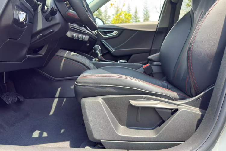 Used Audi Q2L 2022 35 TFSI Progressive Dynamic Edition Interior 5