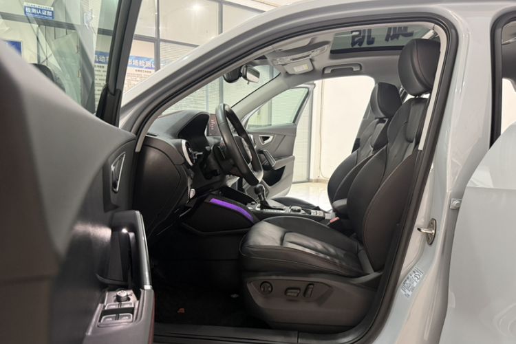 Used Audi Q2L 2022 35 TFSI Progressive Dynamic Edition Interior 5