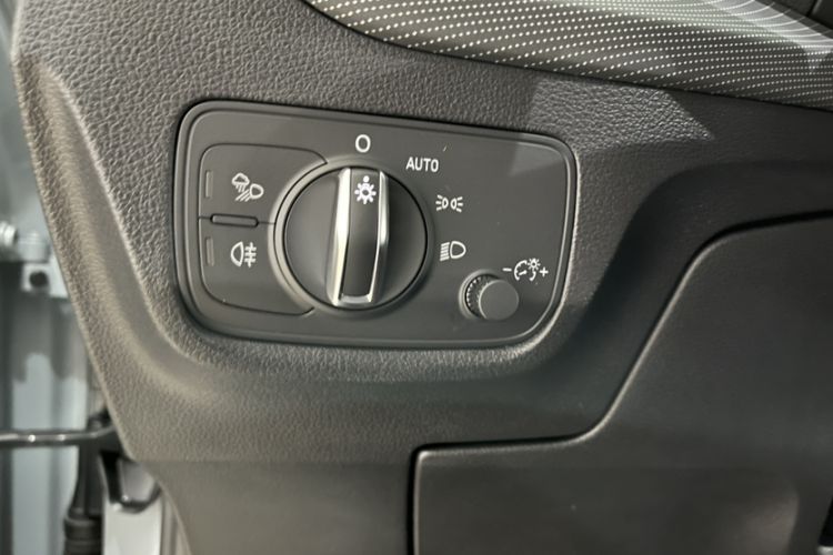 Used Audi Q2L 2022 35 TFSI Progressive Dynamic Edition Interior 8