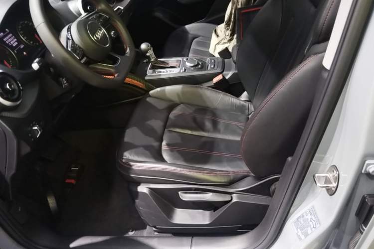 Used Audi Q2L 2022 35 TFSI Progressive Dynamic Edition Left Front Seat
