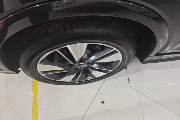 Used Audi Q2L 2022 35 TFSI Fashionable and Elegant Model Left Front Wheel Hub