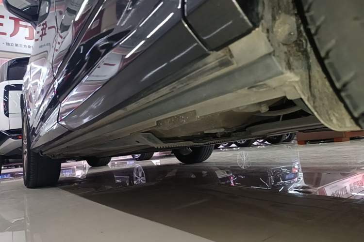 Used Audi Q2L 2022 35 TFSI Fashion Dynamic Model Left Side Sill