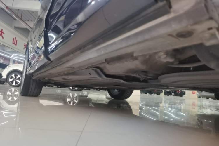 Used Audi Q2L 2022 35 TFSI Advanced Style Edition Left Side Sill