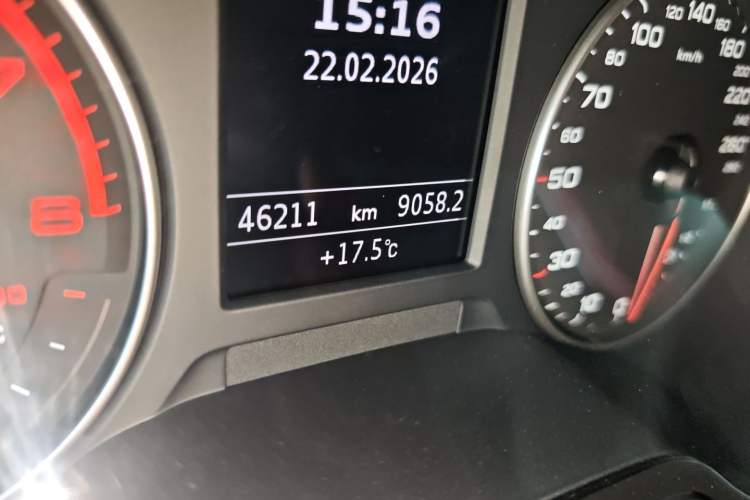 Used Audi Q2L 2022 35 TFSI Advanced Style Edition Odometer Close Up