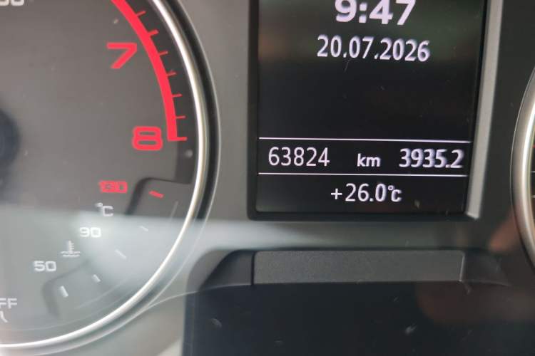 Used Audi Q2L 2022 35 TFSI Fashionable and Elegant Model Odometer Close Up