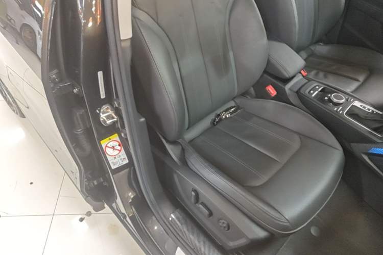 Used Audi Q2L 2022 35 TFSI Fashionable and Elegant Model Right Front Seat