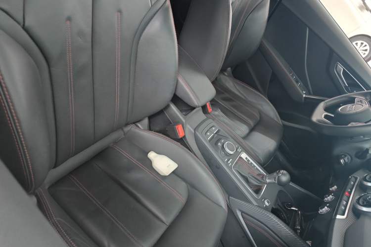 Used Audi Q2L 2022 35 TFSI Progressive Dynamic Edition Right Front Seat