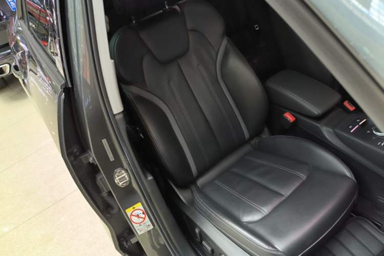 Used Audi Q2L 2022 35 TFSI Fashion Dynamic Model Right Front Seat