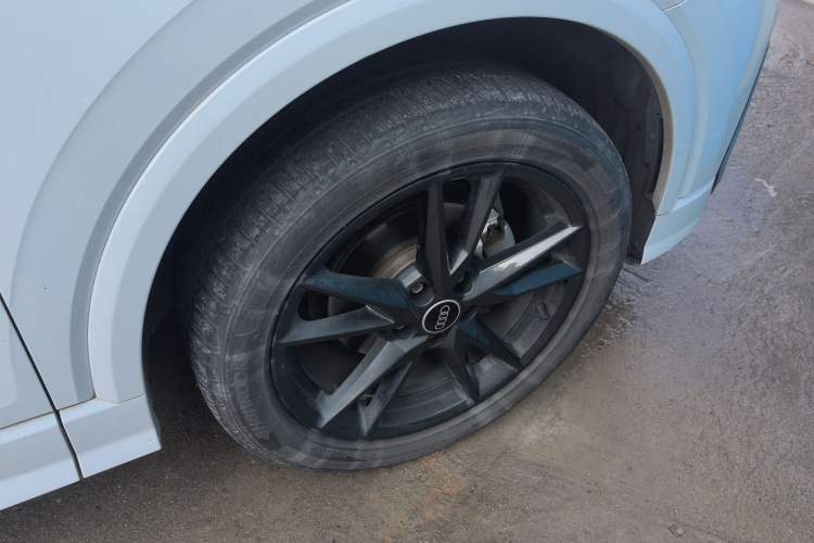 Used Audi Q2L 2022 35 TFSI Progressive Dynamic Edition Right Front Wheel Hub