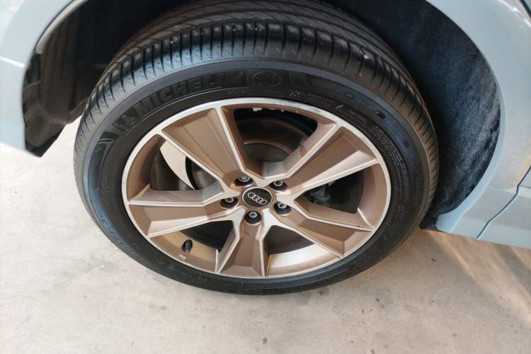 Used Audi Q2L 2022 35 TFSI Fashion Dynamic Model Right Rear Wheel Hub