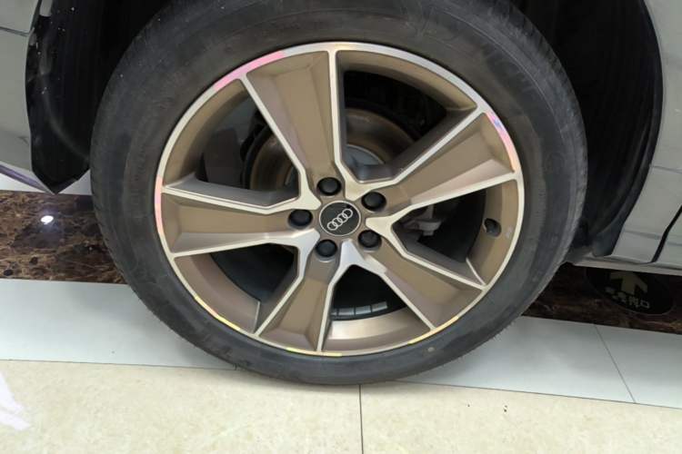 Used Audi Q2L 2022 35 TFSI Fashion Dynamic Model Right Rear Wheel Hub