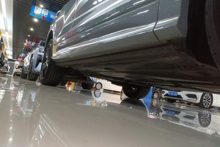Used Audi Q2L 2022 35 TFSI Progressive Dynamic Edition Right Side Sill
