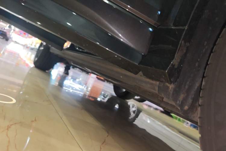 Used Audi Q2L 2022 35 TFSI Progressive Dynamic Edition Right Side Sill