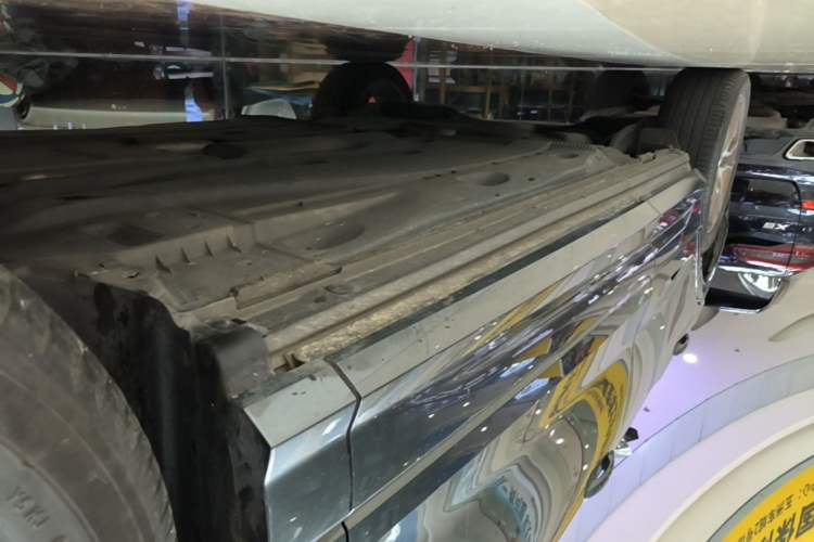 Used Audi Q2L 2022 35 TFSI Fashion Dynamic Model Right Side Sill