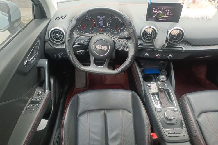 Used Audi Q2L 2022 35 TFSI Progressive Dynamic Edition Steering Wheel
