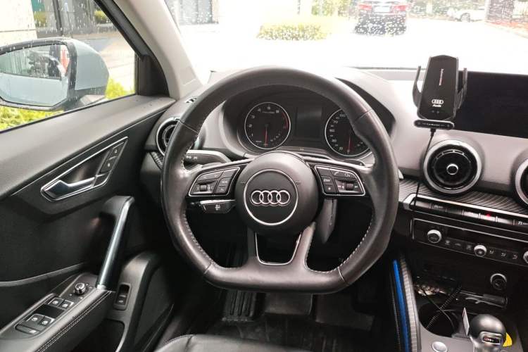 Used Audi Q2L 2022 35 TFSI Fashion Dynamic Model Steering Wheel