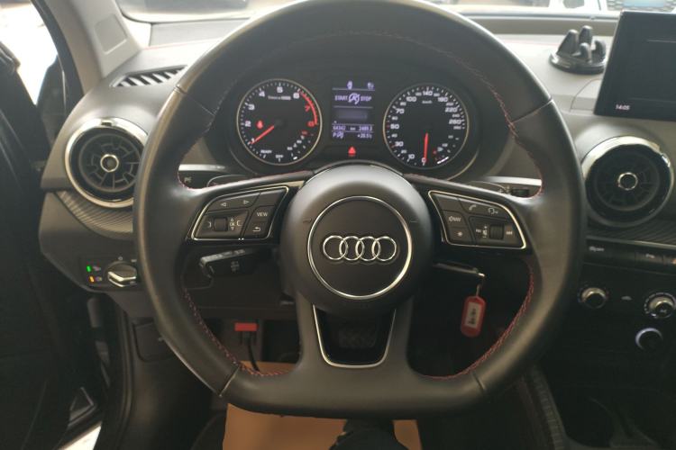 Used Audi Q2L 2022 35 TFSI Progressive Dynamic Edition Steering Wheel