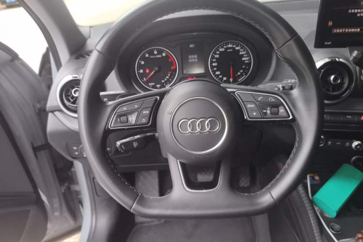 Used Audi Q2L 2022 35 TFSI Fashion Dynamic Model Steering Wheel