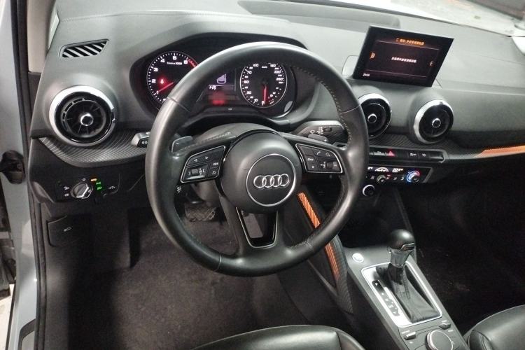 Used Audi Q2L 2022 35 TFSI Fashionable and Elegant Model Steering Wheel