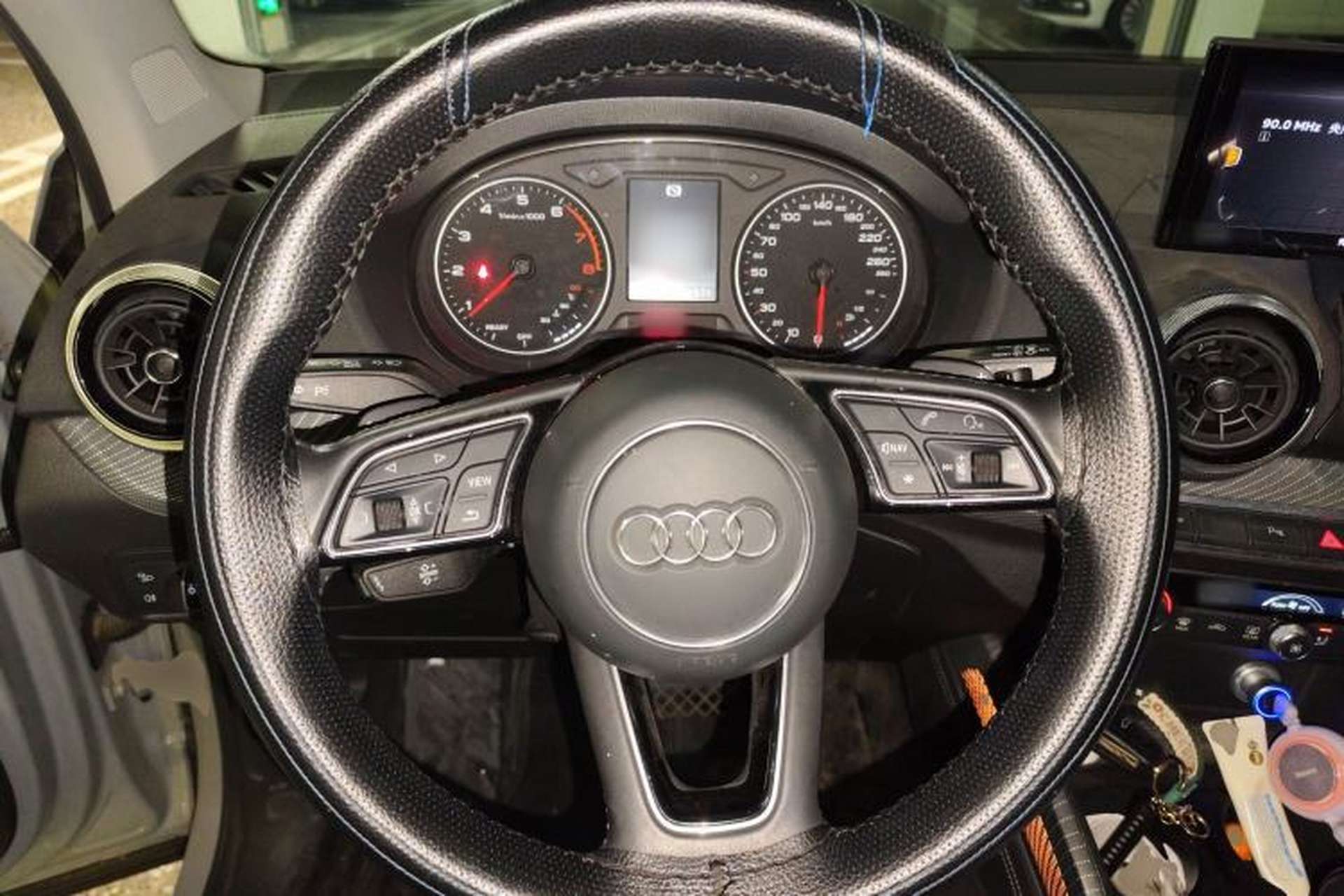Used Audi Q2L 2022 35 TFSI Fashionable and Elegant Model Steering Wheel