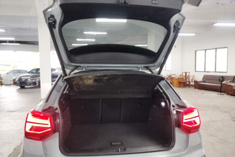 Used Audi Q2L 2022 35 TFSI Fashionable and Elegant Model Trunk