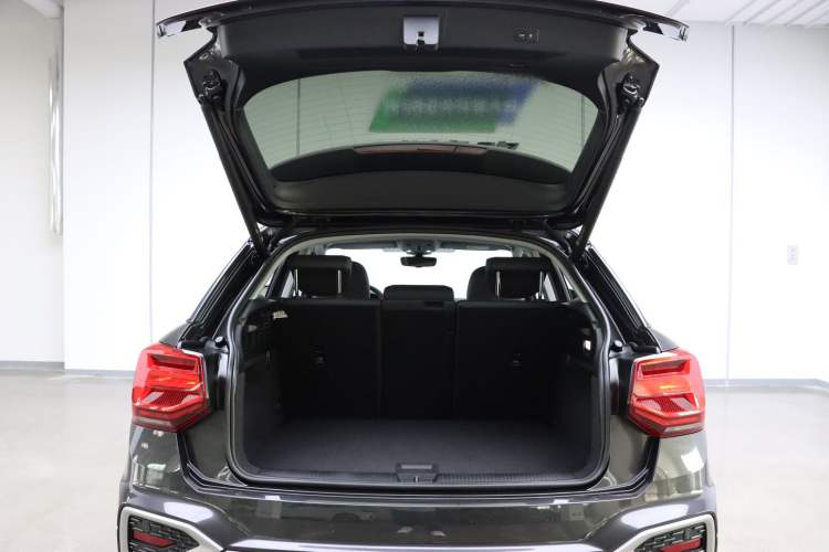 Used Audi Q2L 2022 35 TFSI Fashionable and Elegant Model Trunk