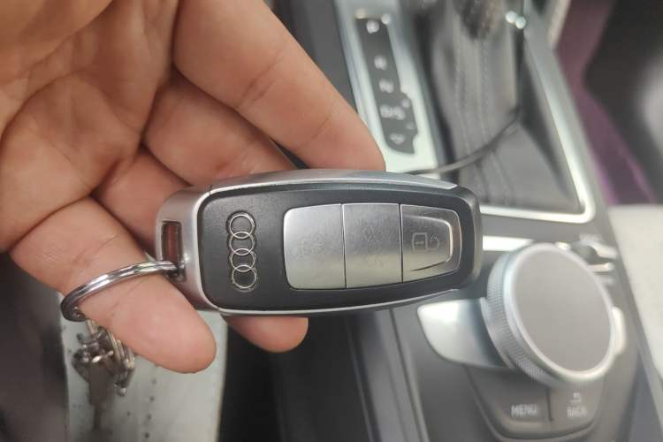 Used Audi Q2L 2022 35 TFSI Luxury Dynamic Edition Vehicle Key
