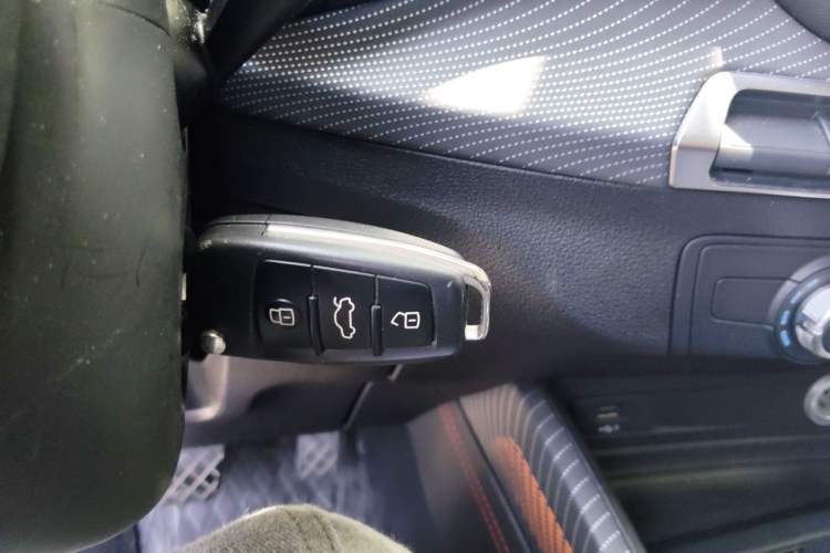 Used Audi Q2L 2022 35 TFSI Progressive Dynamic Edition Vehicle Key