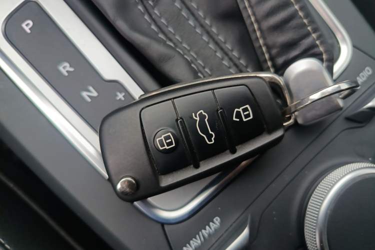 Used Audi Q2L 2022 35 TFSI Fashion Dynamic Model Vehicle Key