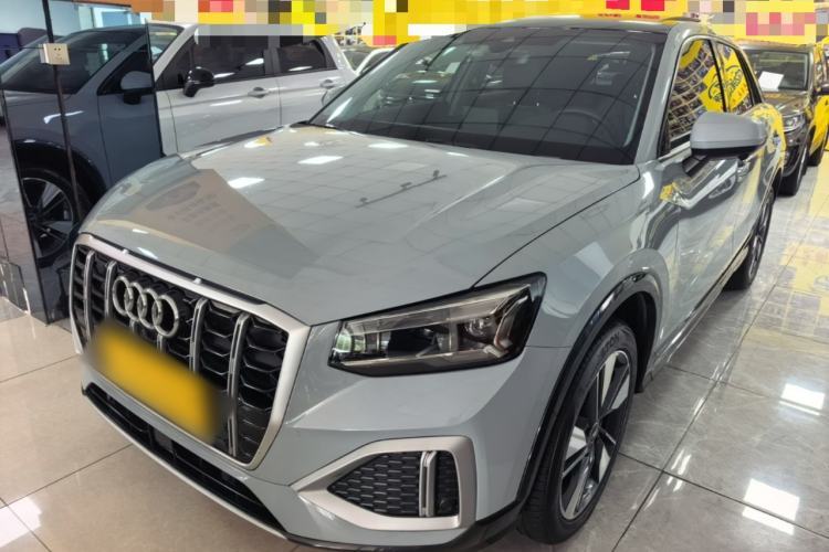 Used Audi Q2L 2022 35 TFSI Fashionable and Elegant Model Guazi used car, China used car export, Used car for sale, Used cars, Cheapest cars for sale