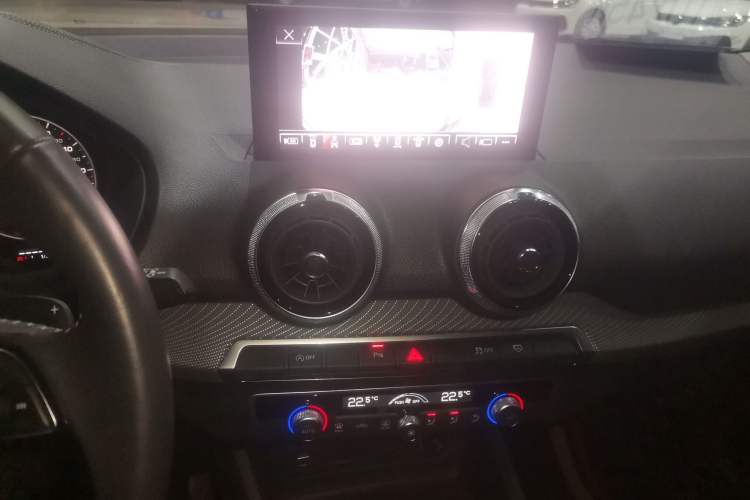 Used Audi Q2L 2022 35 TFSI Luxury Prestige Edition Audio And AC Panel