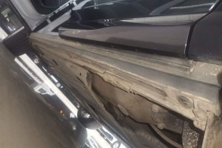 Used Audi Q2L 2022 35 TFSI Luxury Prestige Edition Left Side Sill