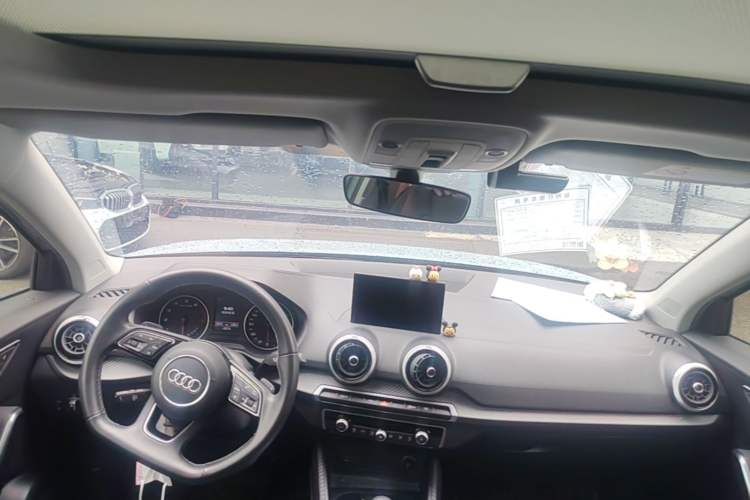 Used Audi Q2L 2022 35 TFSI Fashion Dynamic Model Center Console