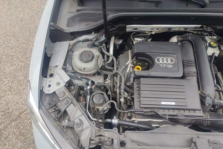 Used Audi Q2L 2022 35 TFSI Fashion Dynamic Model Engine Bay Right