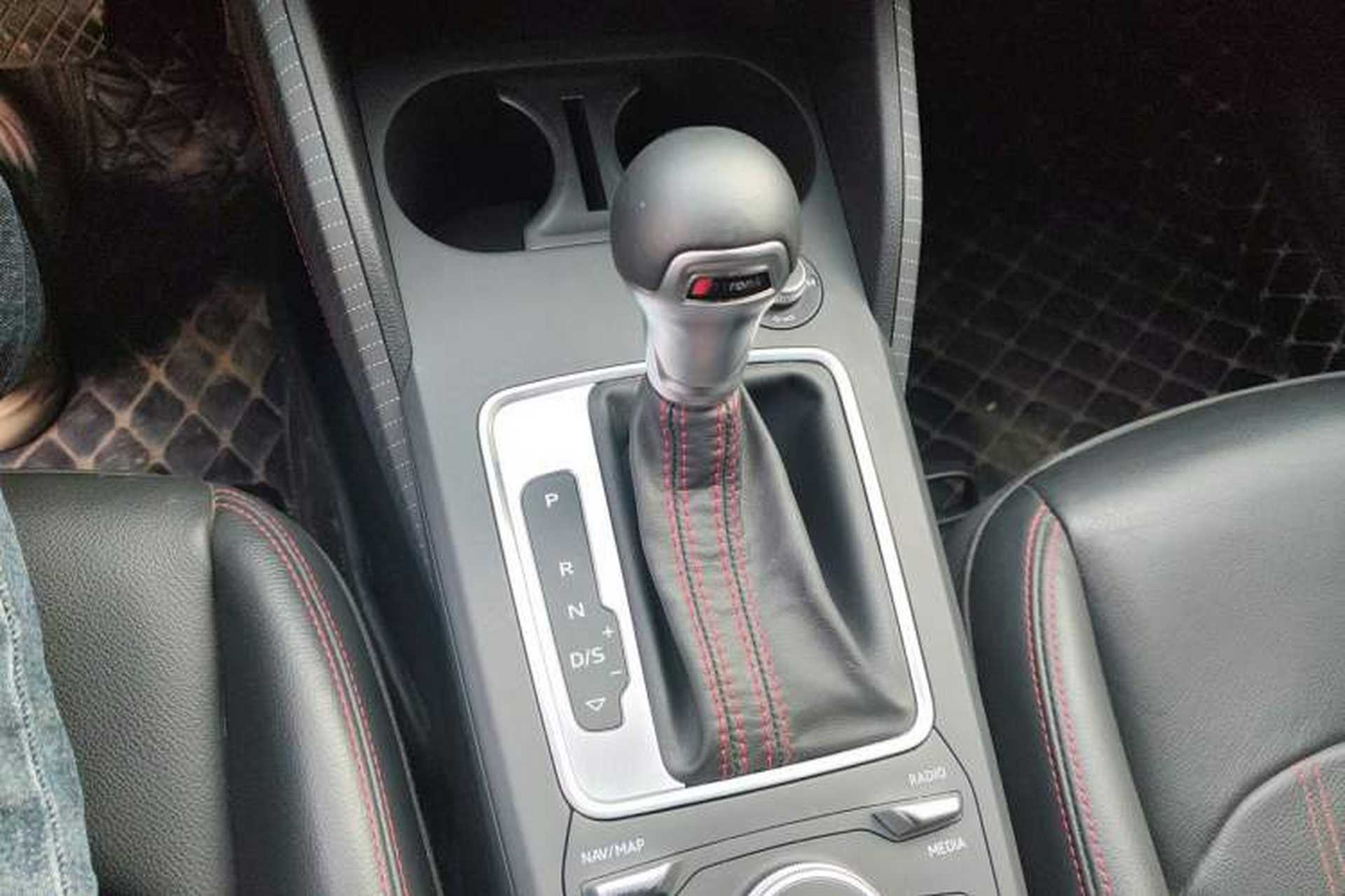 Used Audi Q2L 2022 35 TFSI Progressive Dynamic Edition Gear Lever