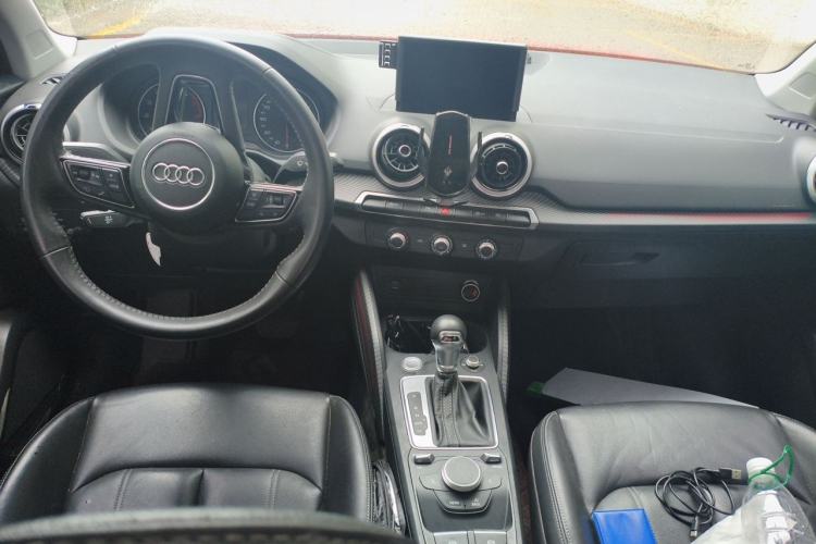 Used Audi Q2L 2022 35 TFSI Advanced Style Edition Center Console