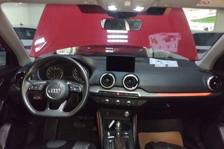 Used Audi Q2L 2022 35 TFSI Progressive Dynamic Edition Center Console