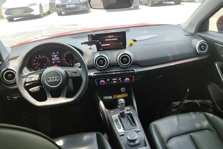 Used Audi Q2L 2022 35 TFSI Fashion Dynamic Model Center Console