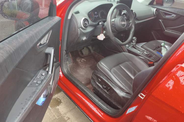 Used Audi Q2L 2022 35 TFSI Advanced Style Edition Driver Seat
