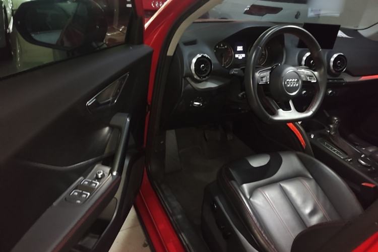 Used Audi Q2L 2022 35 TFSI Progressive Dynamic Edition Driver Seat