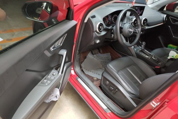 Used Audi Q2L 2022 35 TFSI Fashionable and Elegant Model Driver Seat