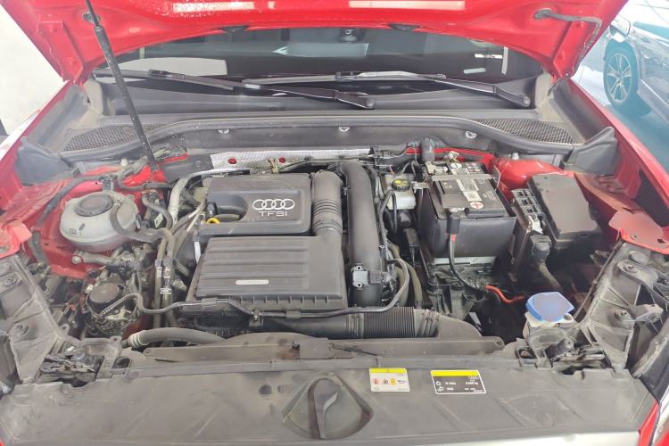Used Audi Q2L 2022 35 TFSI Fashion Dynamic Model Engine Bay