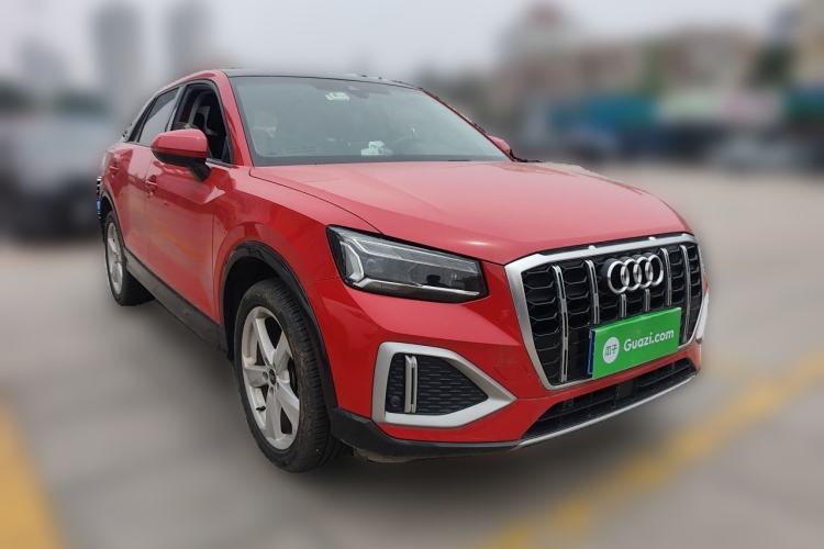 Used Audi Q2L 2022 35 TFSI Advanced Style Edition Front Right 45 Deg