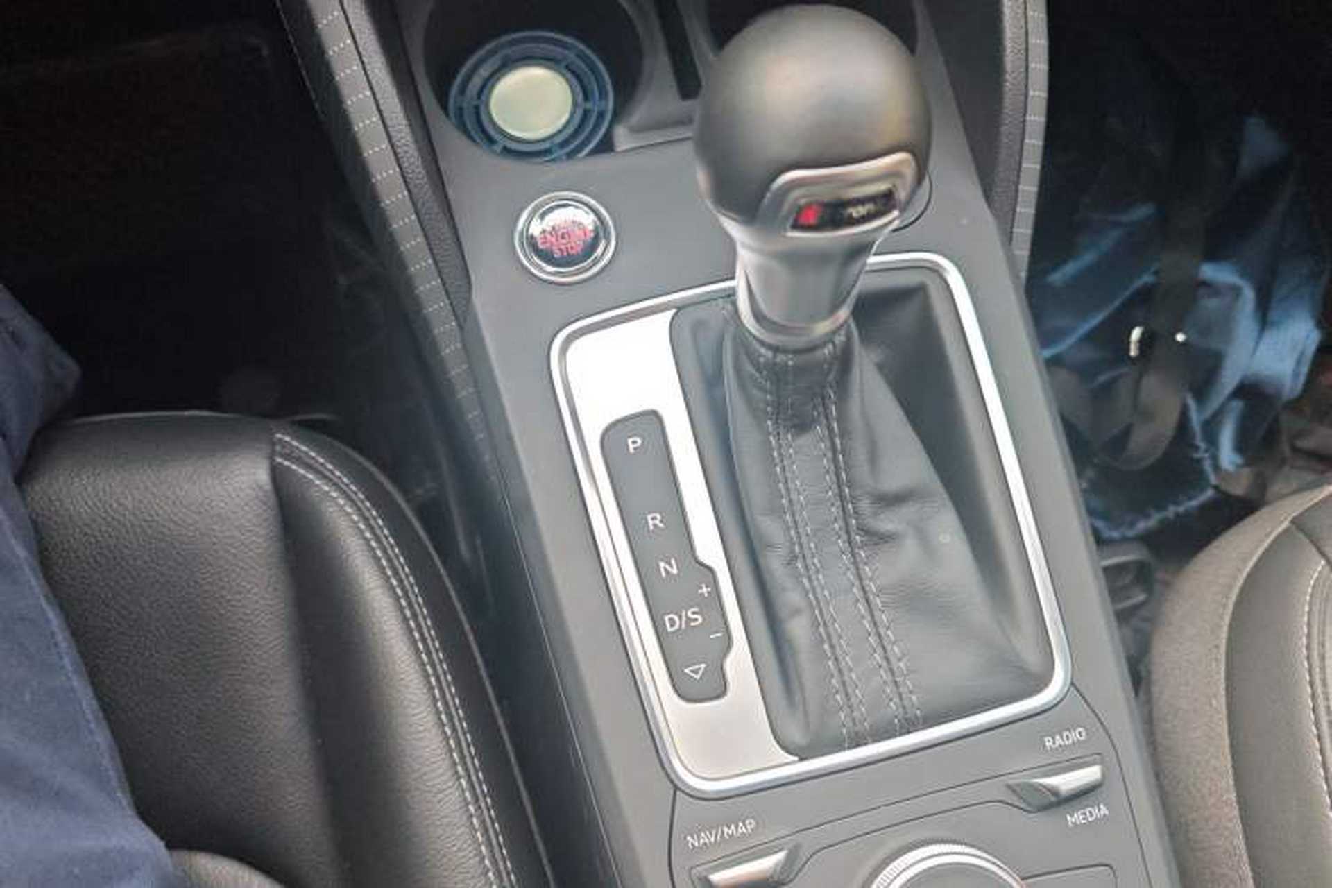 Used Audi Q2L 2022 35 TFSI Advanced Style Edition Gear Lever